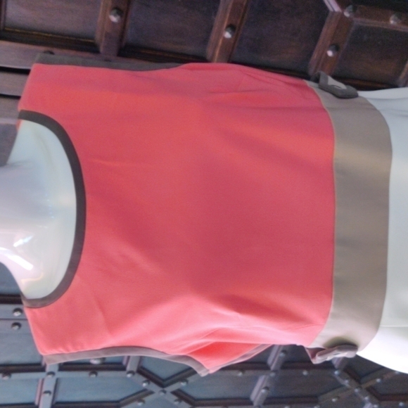 𝅺LADIES size 16 dress coral, beige, and cream with brown Silver snaps & zipper - Picture 3 of 6